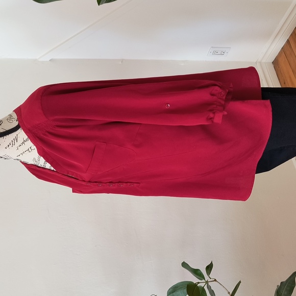 Elegant Red Women's Top - Picture 3 of 9